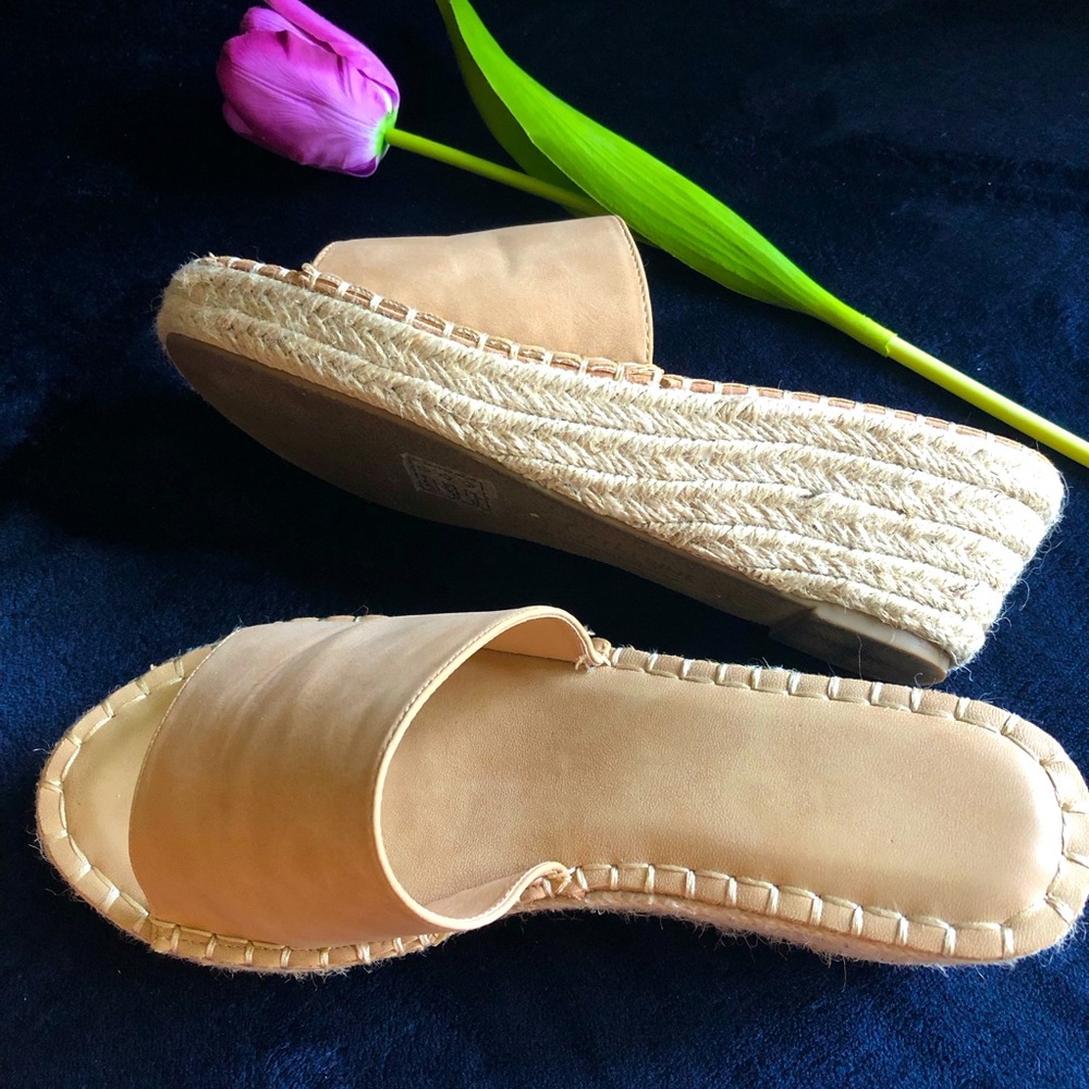 Catherine Malandrino  espadrille/low wedge mule, size 8